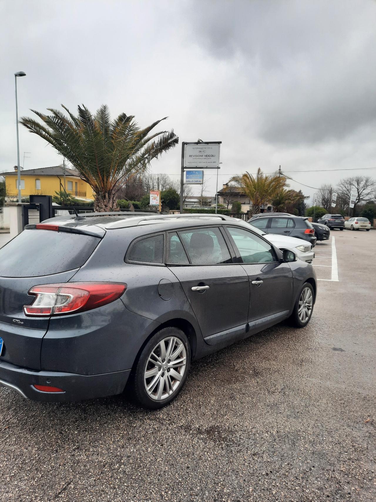 Renault Megane Mégane 1.5 dCi 110CV EDC SporTour Attractive