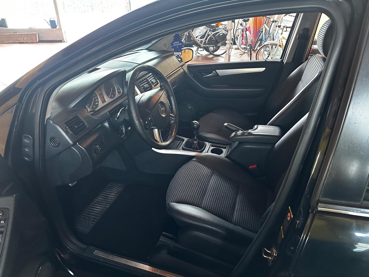 Mercedes-benz B 200 CDI sport