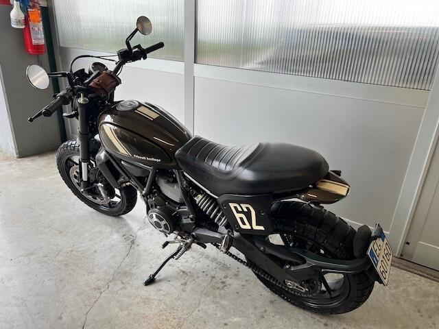 Ducati Scrambler 800, Scarico HP, Specchi barracuda, Abs