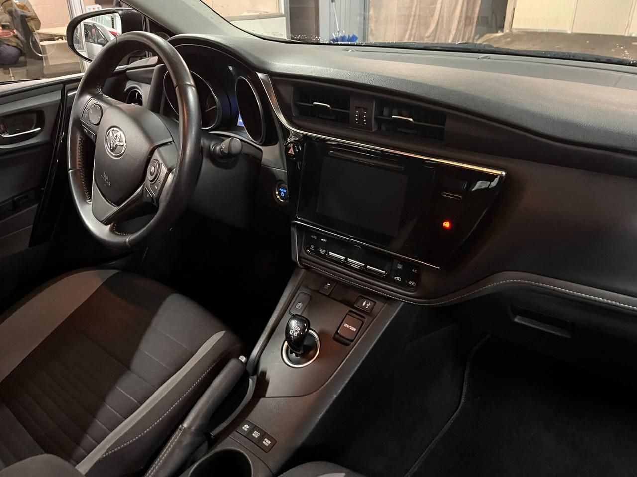 Toyota Auris Hybrid euro 6 ibrida!!!