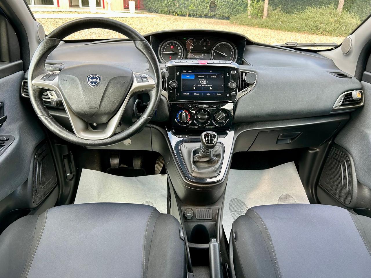 Lancia Ypsilon 1.2 LPG Silver #3931
