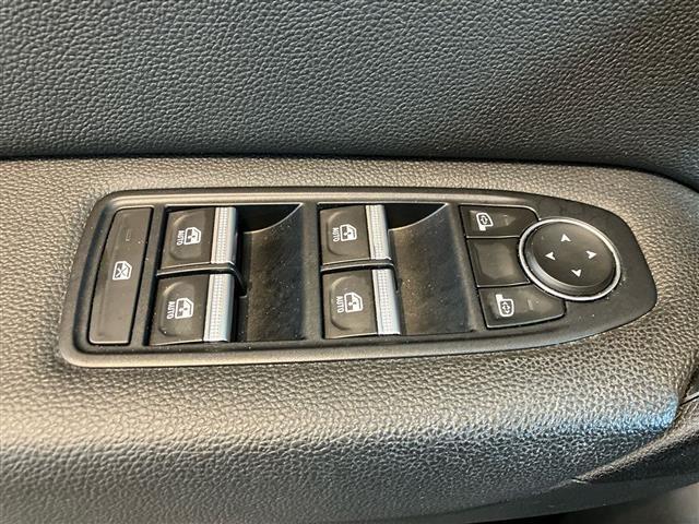 RENAULT Captur 1.6 E-Tech hybrid Intens 145cv auto