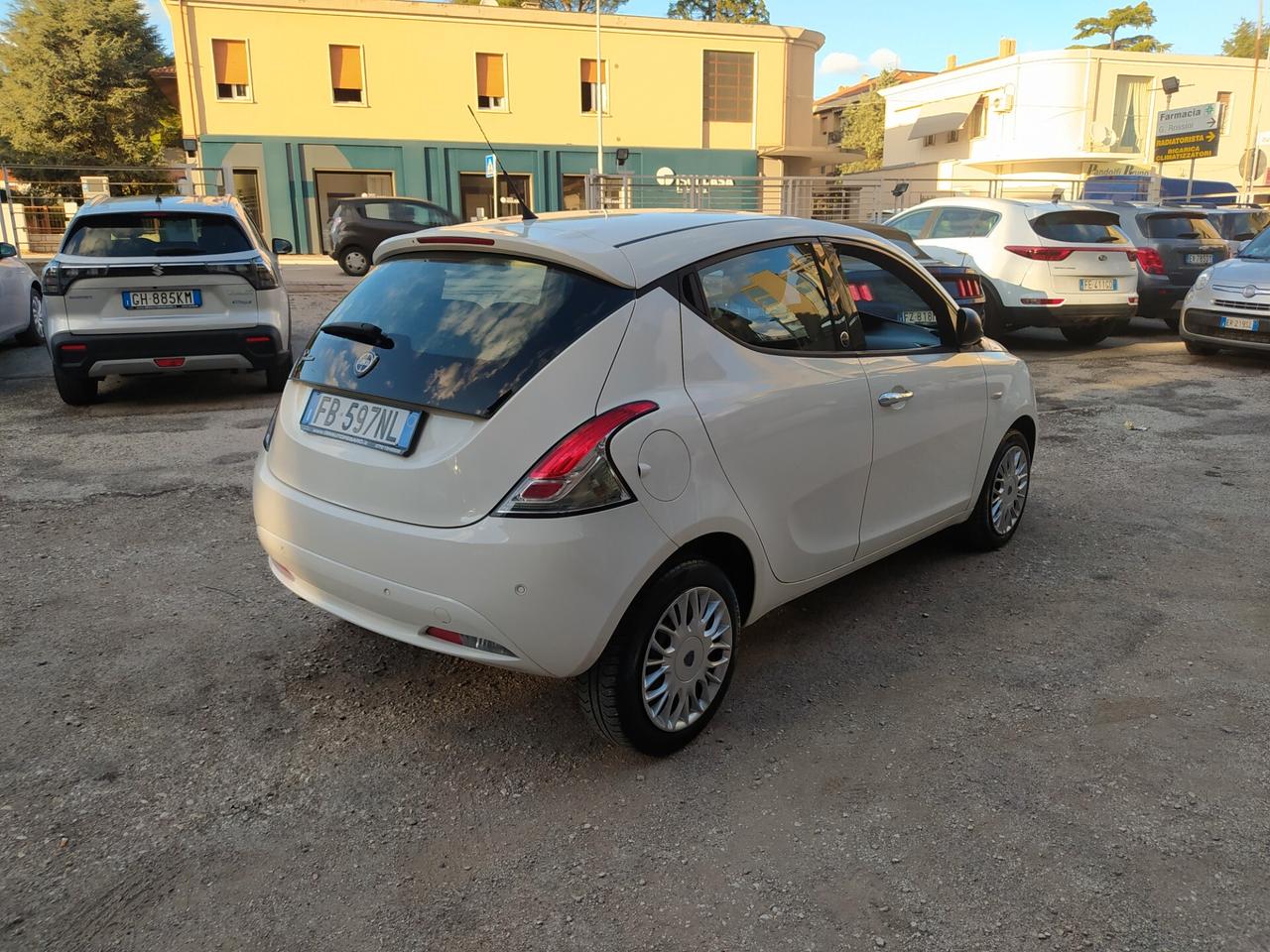 Lancia Ypsilon 1.2 69 CV 5 porte GPL Ecochic Gold Neopatentati