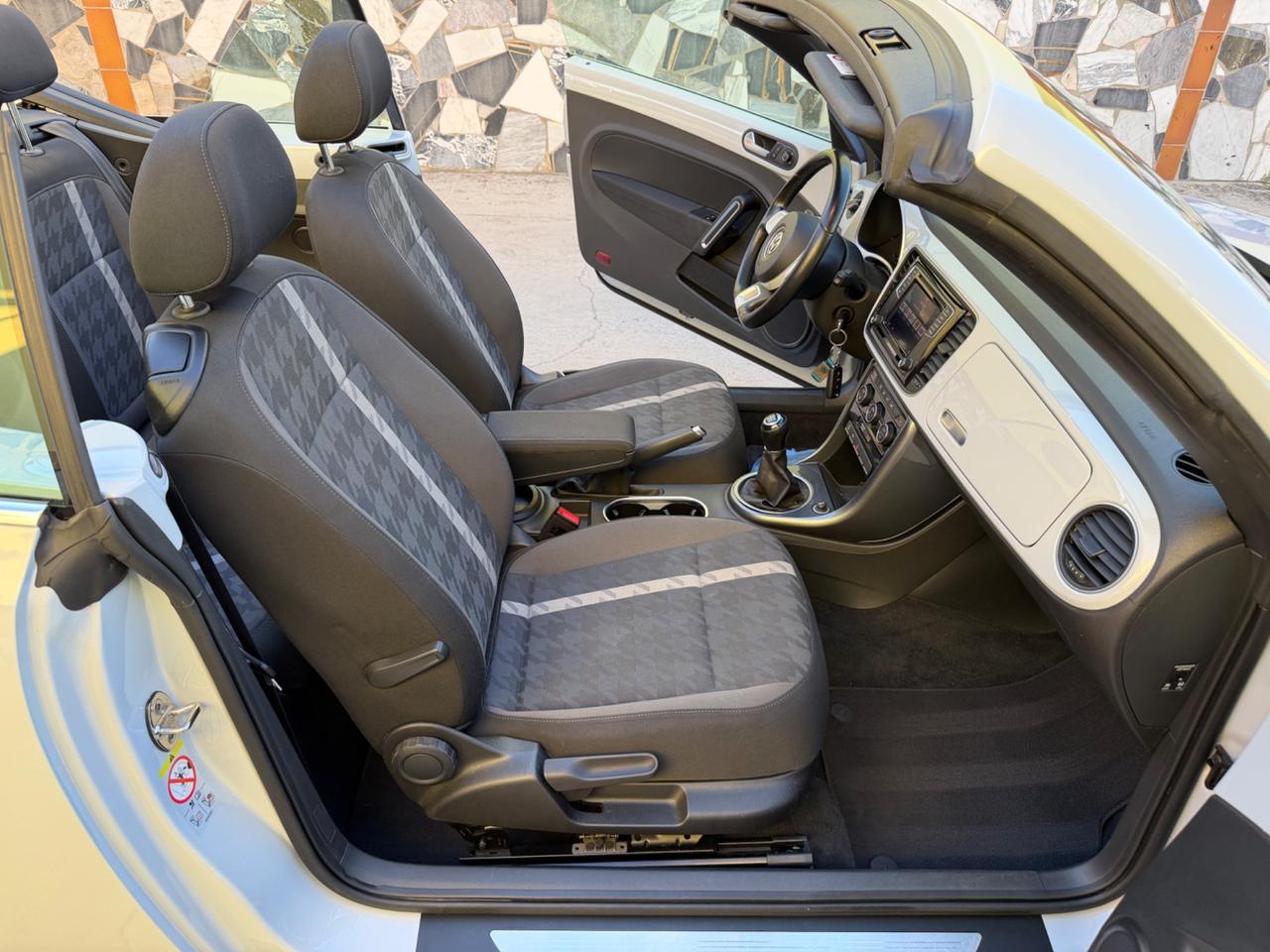 Volkswagen Maggiolino Cabrio 1.2 TSI color Gesso