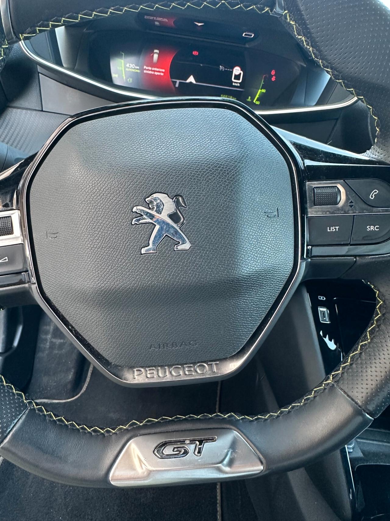 Peugeot 2008 BlueHDi 110 S&S GT Pack 2022 50mila km