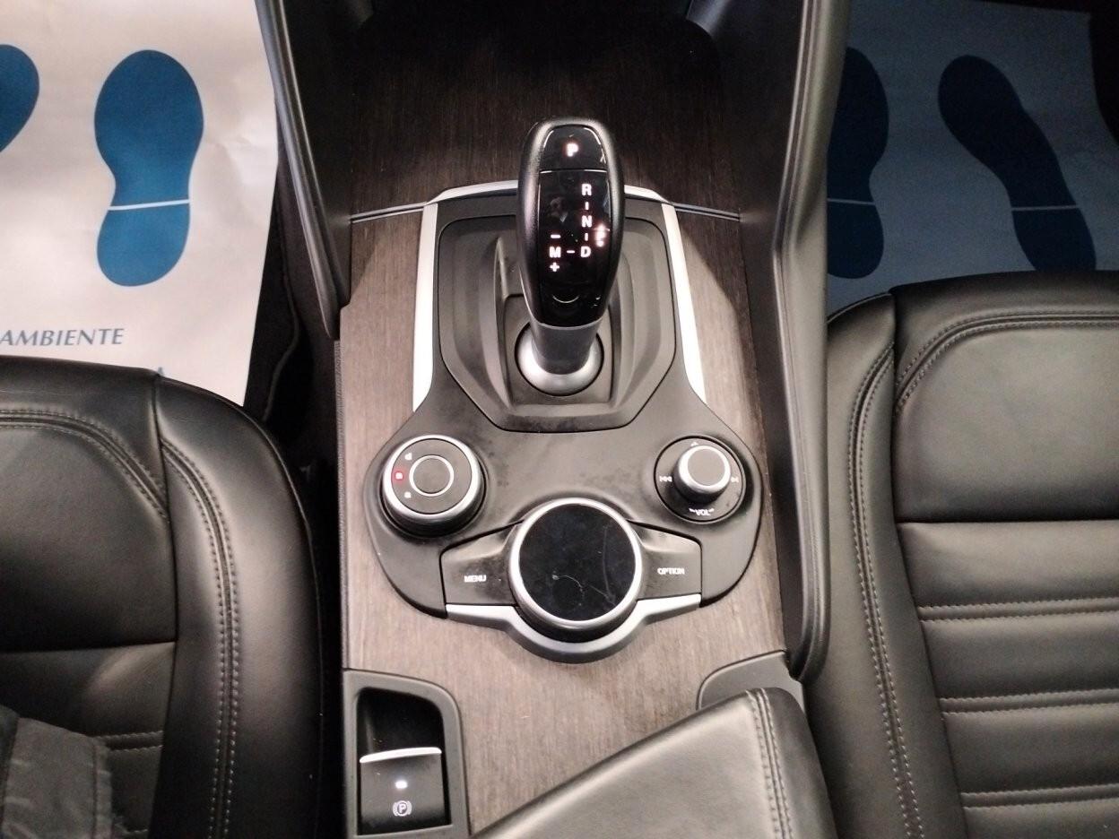 Alfa Romeo Giulia 2.2 t Executive 190cv auto my19