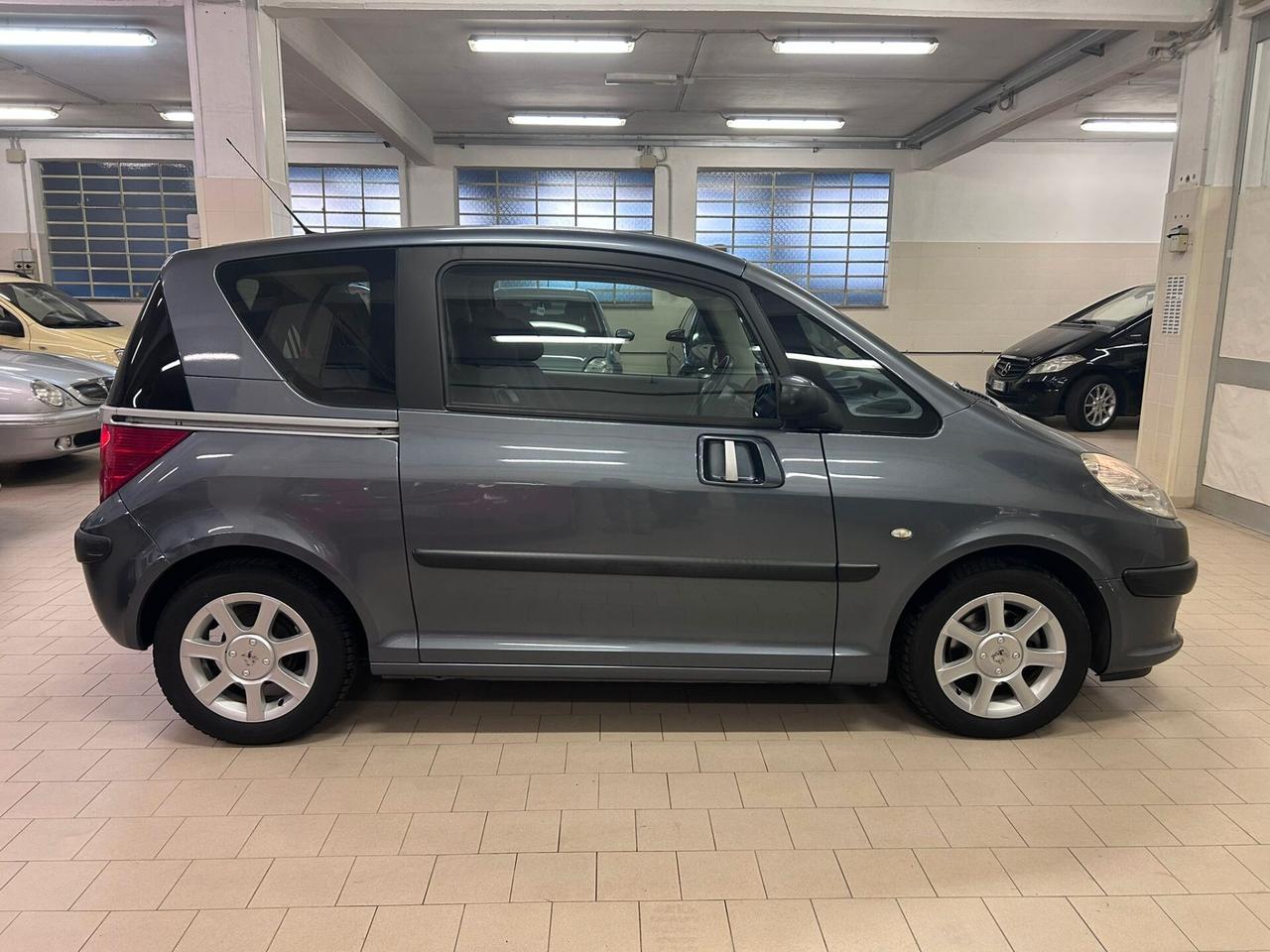 Peugeot 1007 1.4 HDi Happy