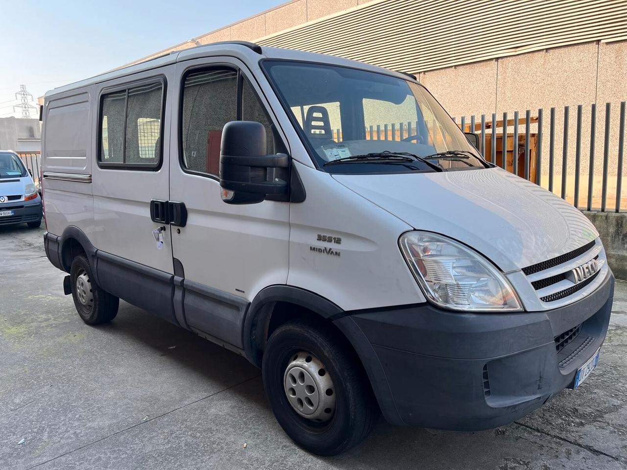 Iveco Daily 35S10 2.3 Hpi PC Cabinato