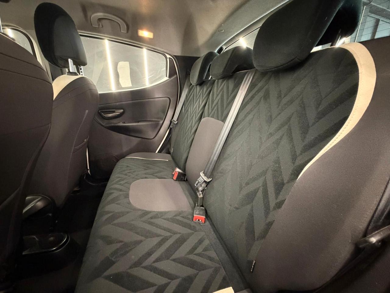 Lancia Ypsilon 1.3 MJT 16V 95 CV 5 porte S&S Platinum-KM CERTIFICATI-PERMUTE-12 MESI GARANZIA