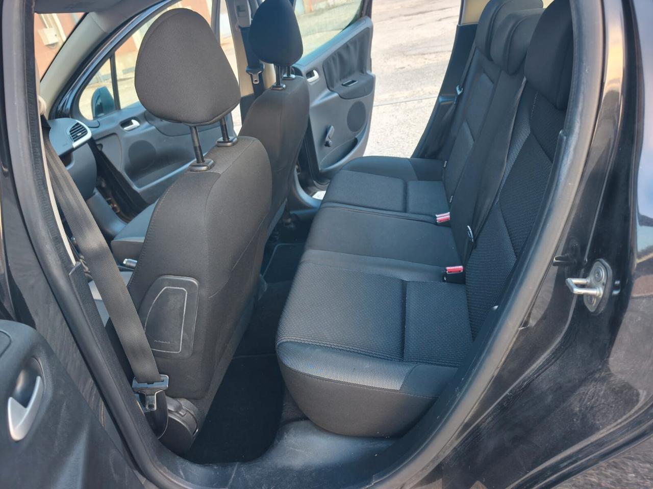 Peugeot 207 2010---1.4 Benzina GPL