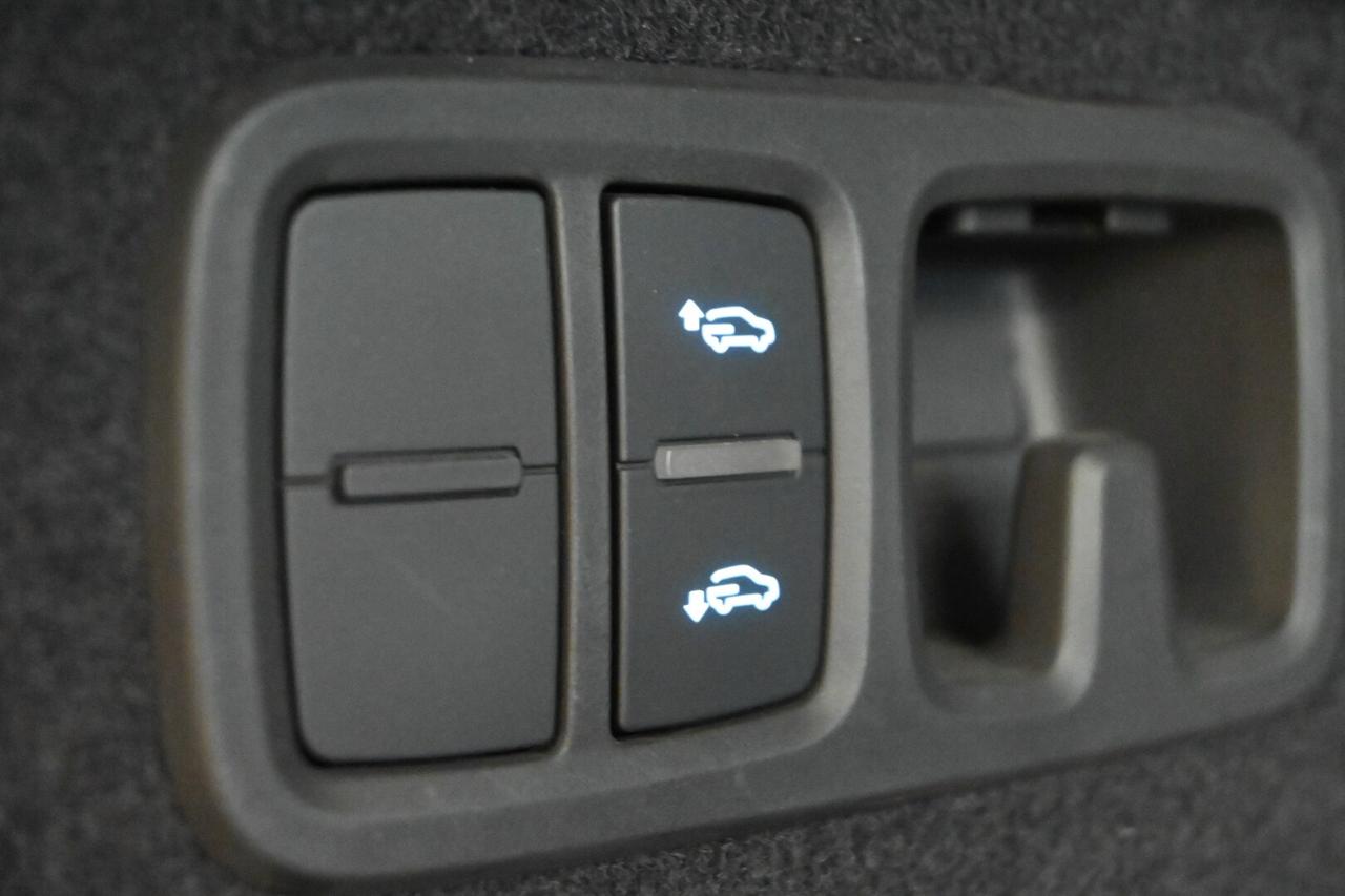 AUDI Q8 RS Q8 TFSI V8 quattro tiptronic