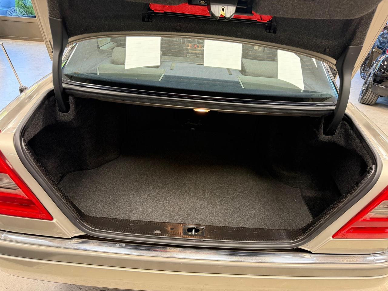 Mercedes-benz C 200 cat Elegance