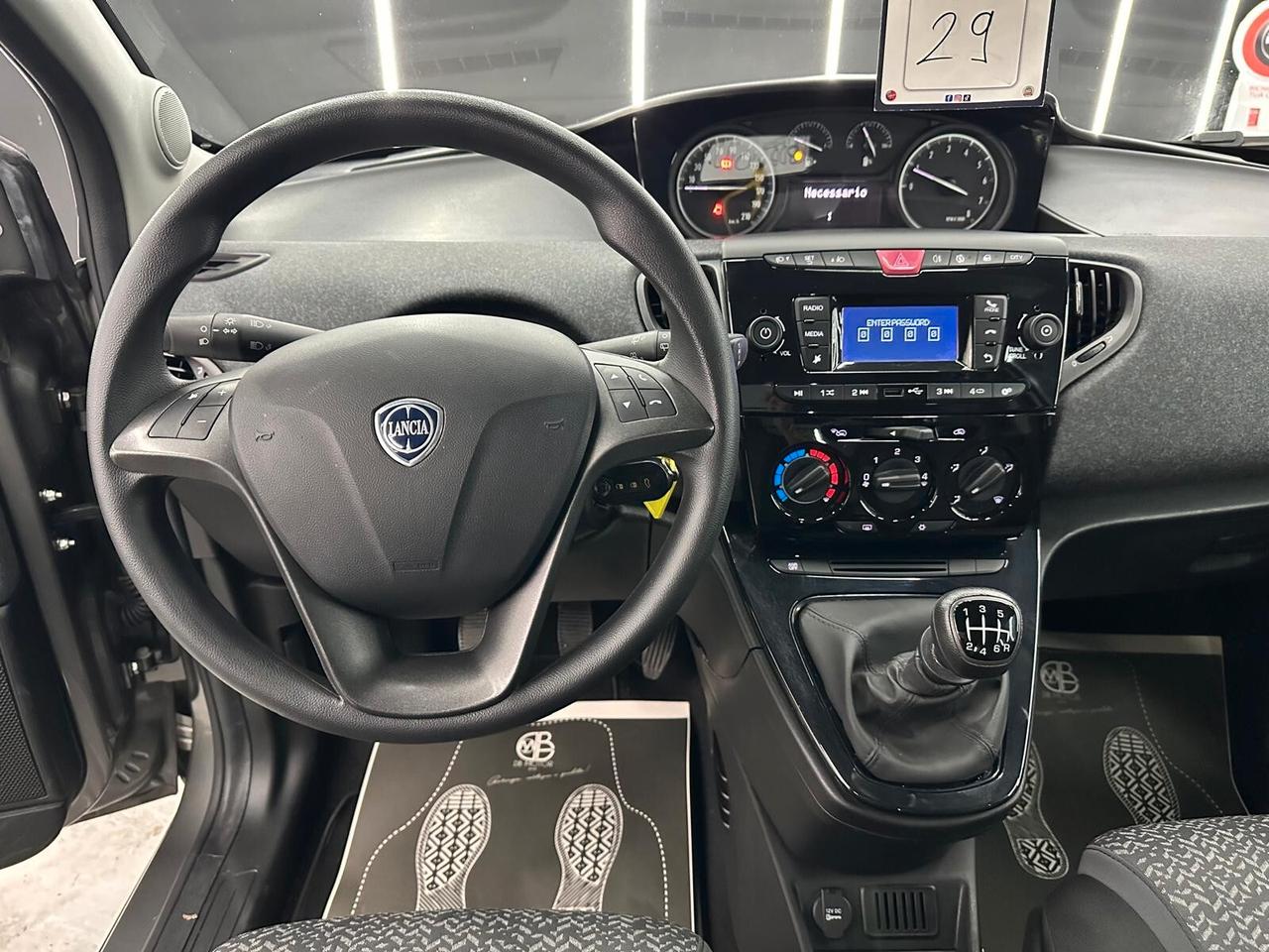 Lancia Ypsilon 1.0 FireFly 5 porte S&S Hybrid UnYca