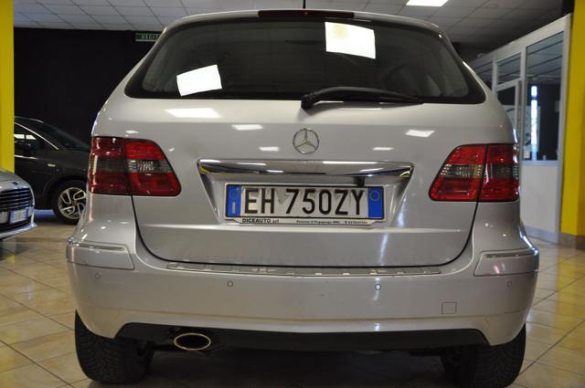 MERCEDES-BENZ B 180 NGT BlueEFFICIENCY *AUTOMATICA/NAVI*