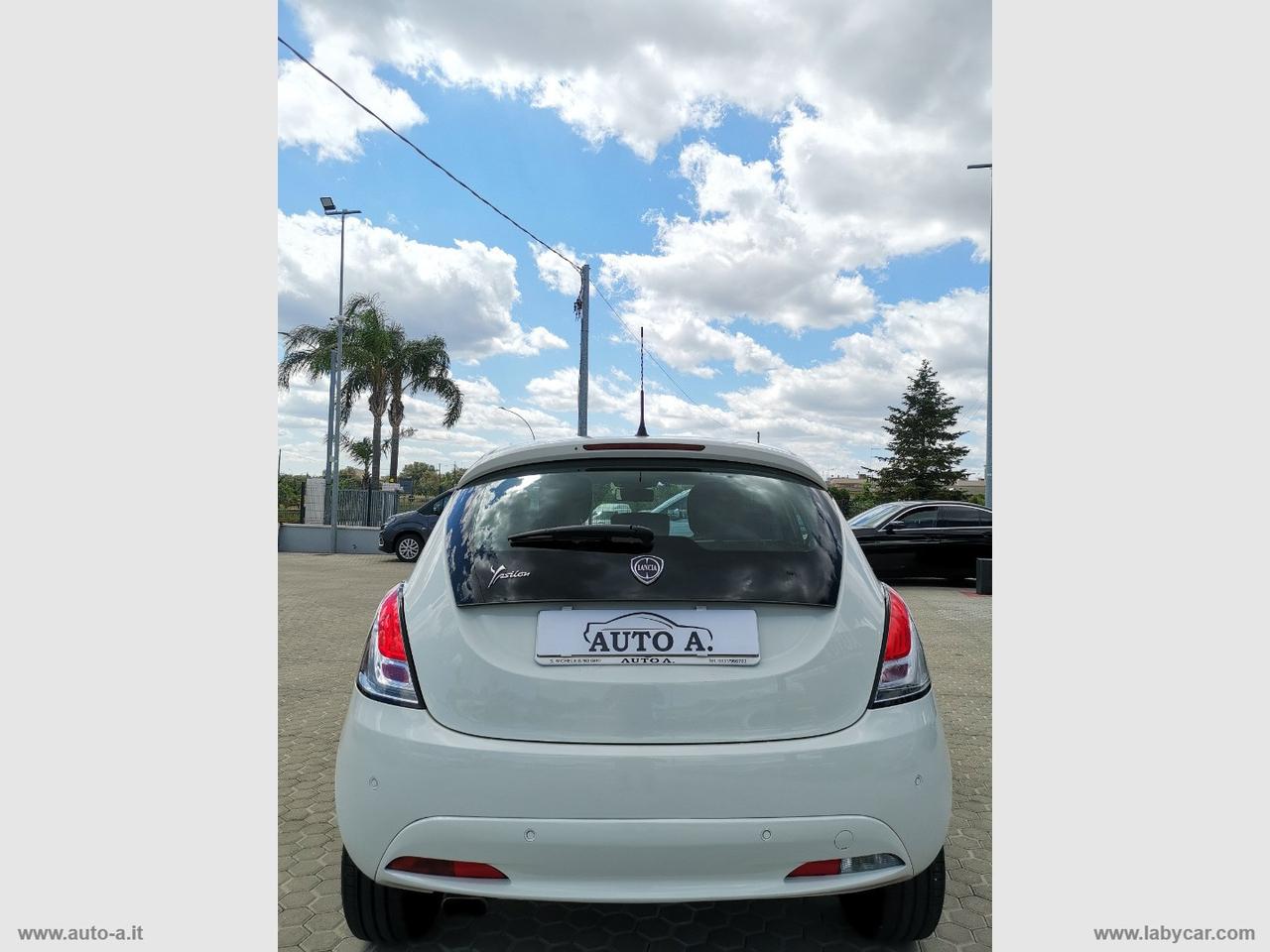 LANCIA Ypsilon 1.2 69 CV 5p. Gold