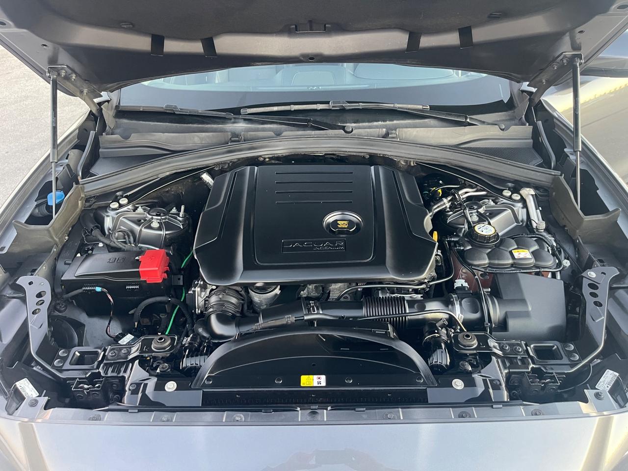 JAGUAR F-PACE 2.0 ID4 AWD 180CV AUT FULL LED MY19