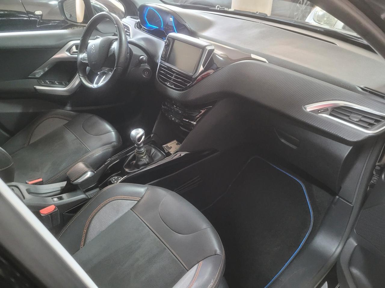 Peugeot 2008 BlueHDi 120 S&S Crossway