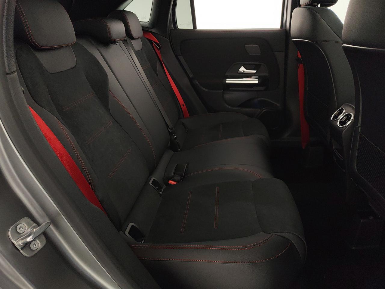 Mercedes-Benz Mercedes-AMG GLA 35 4MATIC