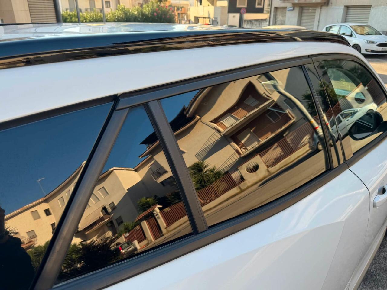 PEUGEPT 2008 1.5 HDI 110 CV. E6 ALLURE PAK PERFETTA
