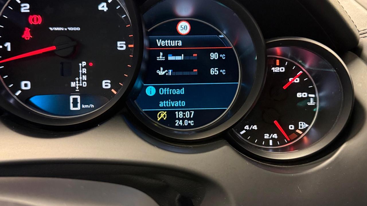 PORSCHE CAYENNE 3.0 DIESEL PLATINUM EDITION 2015