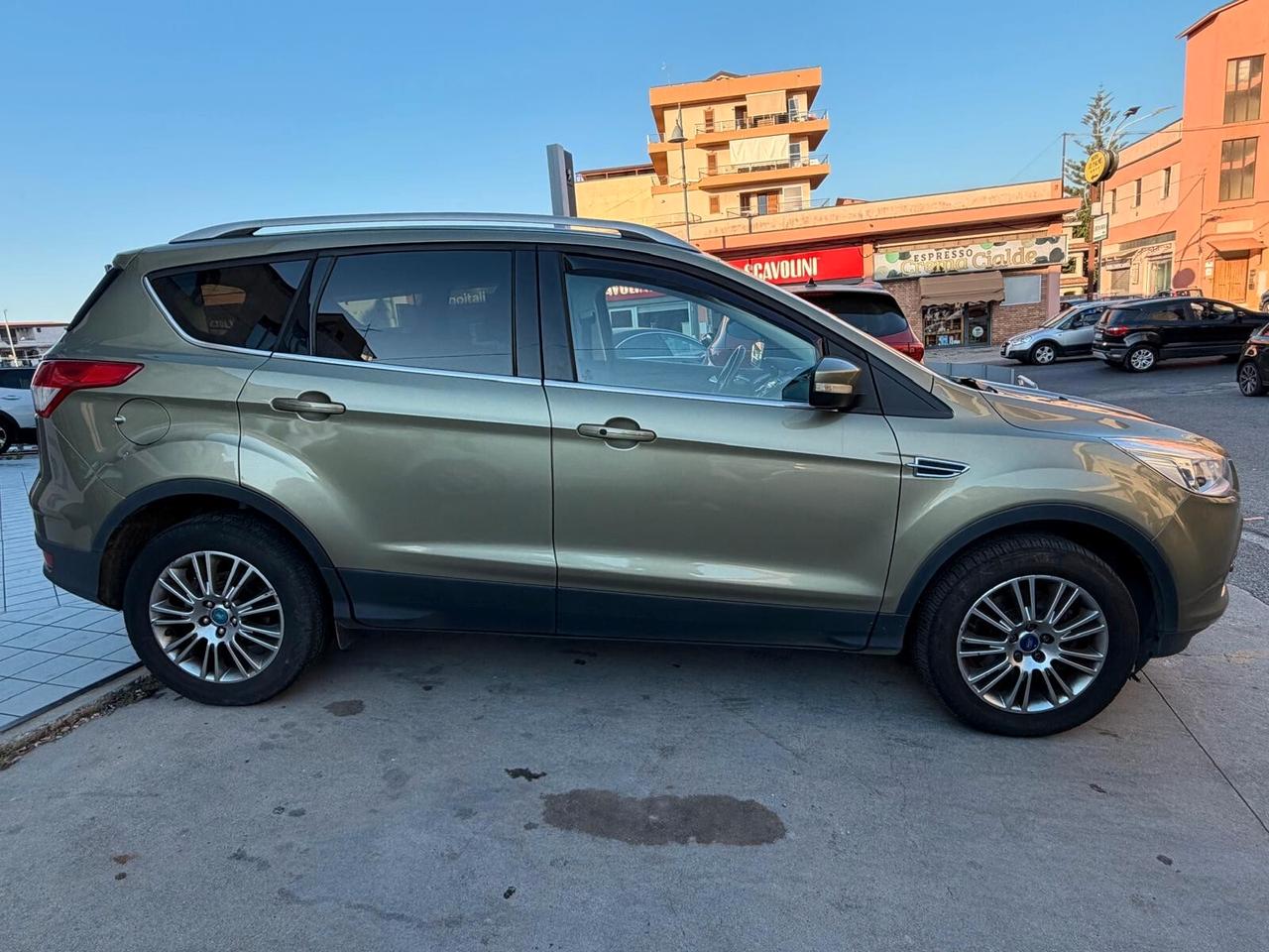 Ford Kuga 2.0 TDCI 163 CV 4WD Powershift Titanium