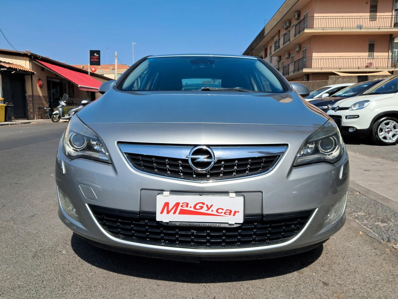 Opel Astra 1.7 CDTI 110 cv 5p. Cosmo