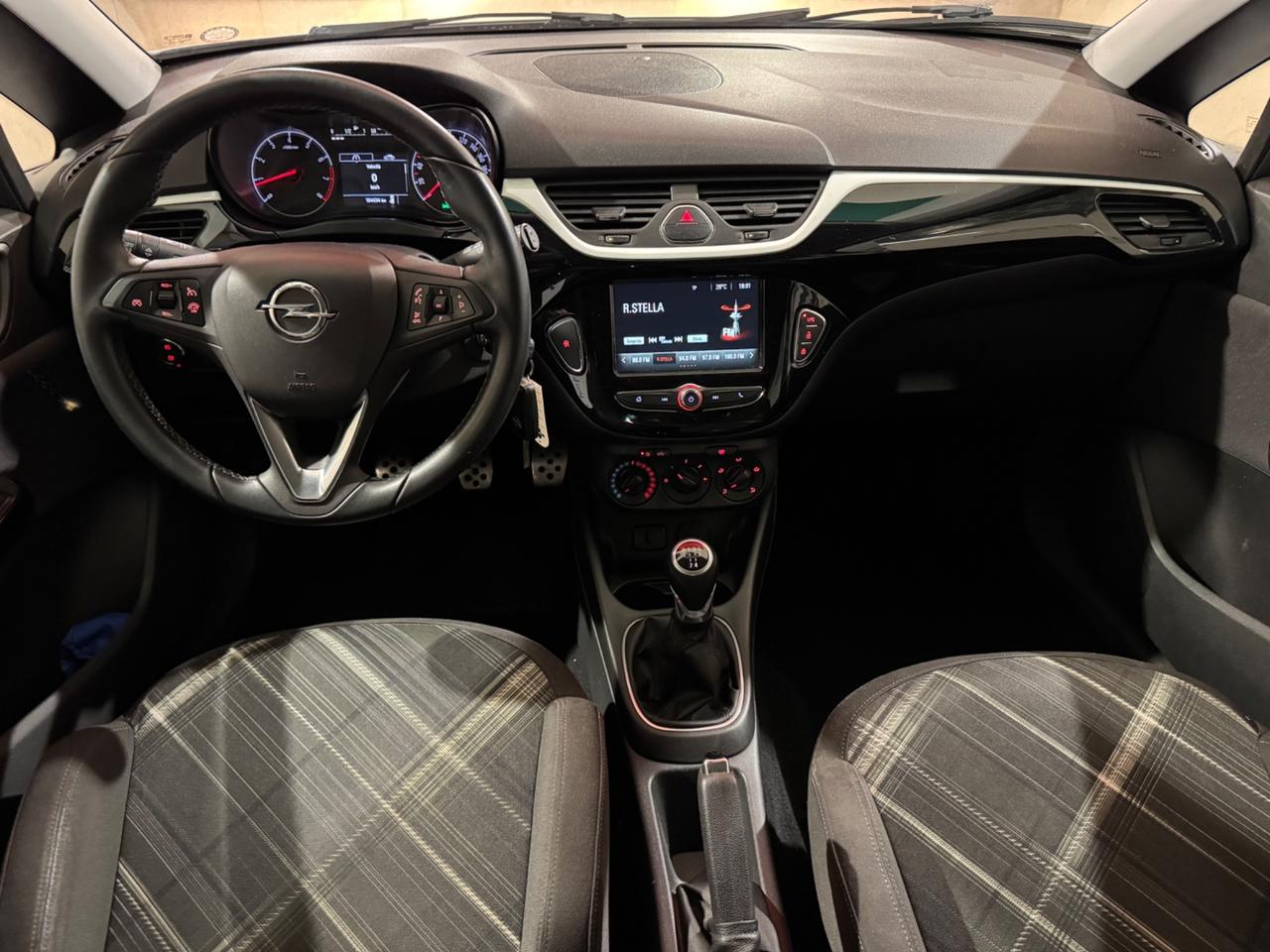 Opel Corsa 1.4 90CV GPL Tech 5 porte b-Color NEOPATENTATI