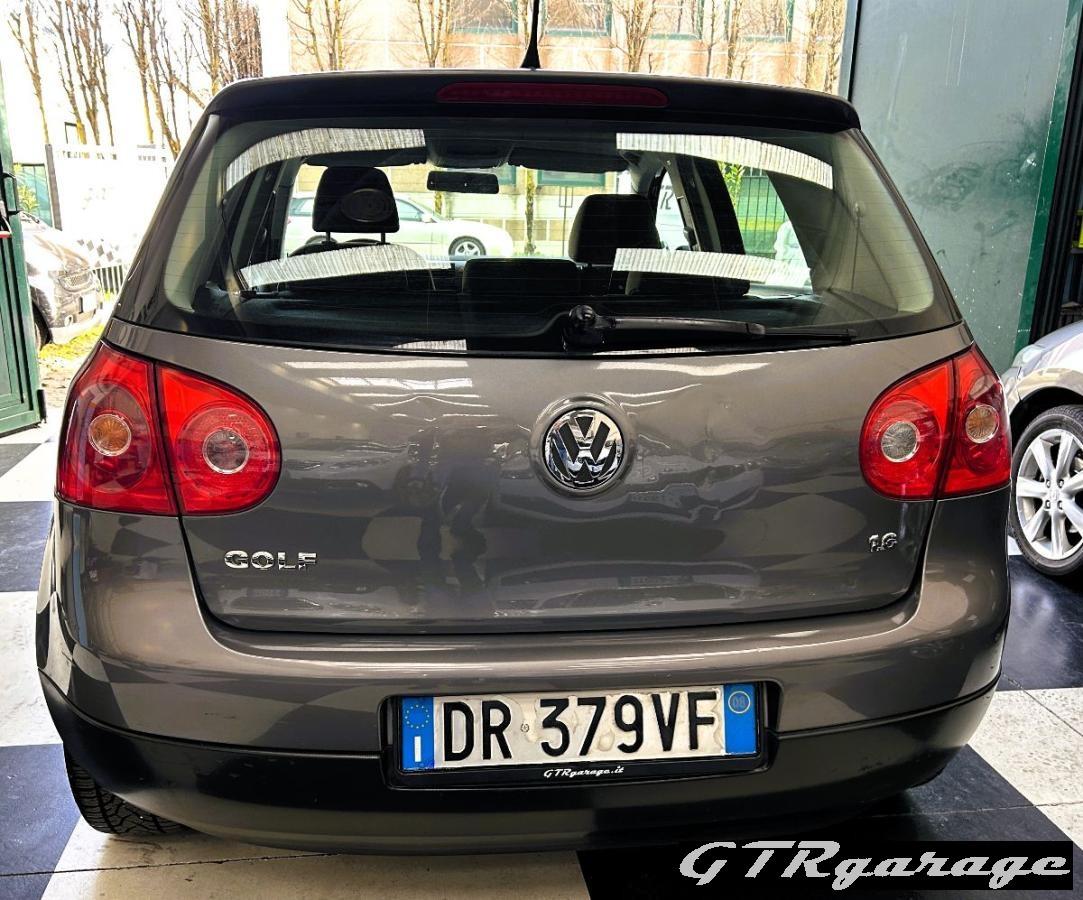 VOLKSWAGEN - Golf - 1.6 5p. United