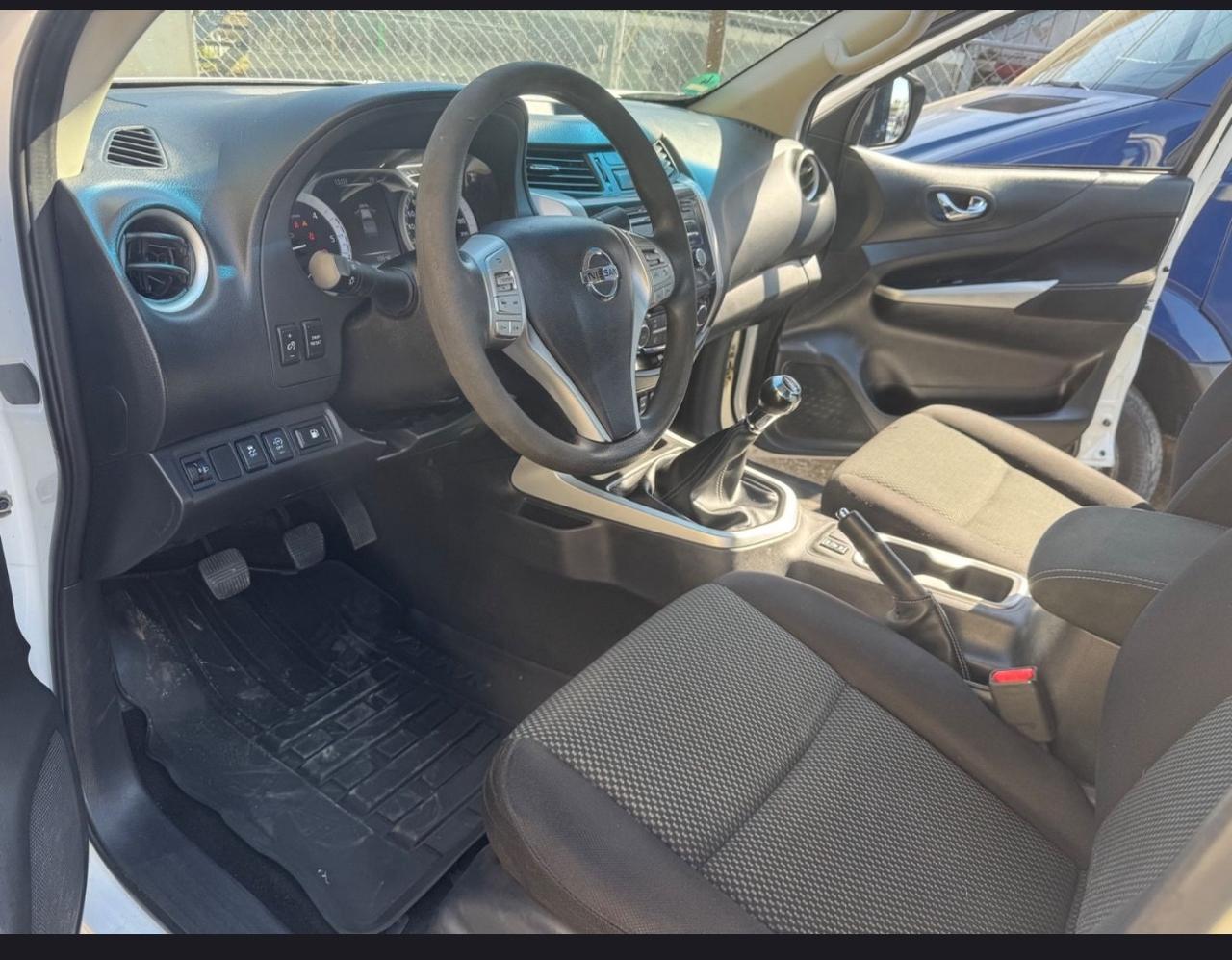 Nissan Navara 2.3 dCi 4WD King Cab Telaio Visia * Cambio 6M Manuale