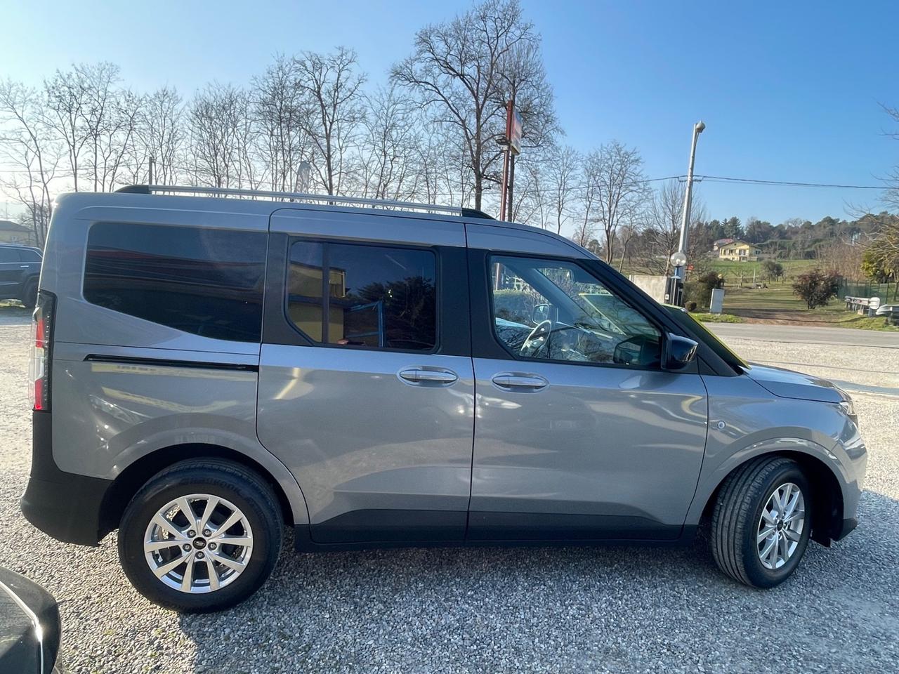Ford Tourneo Courier Tourneo Courier 1.0 EcoBoost Titanium