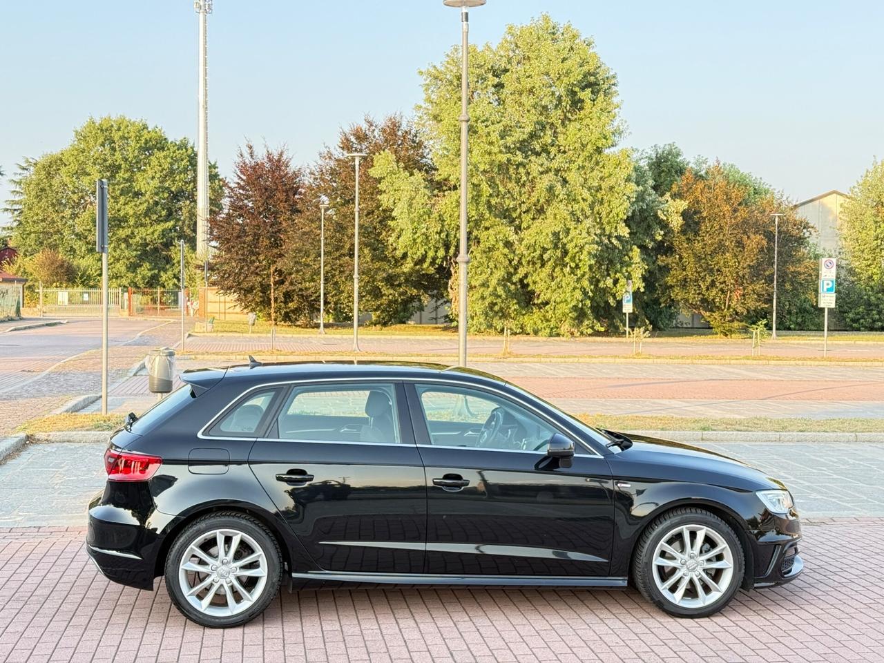 Audi A3 1.6 TDI S tronic