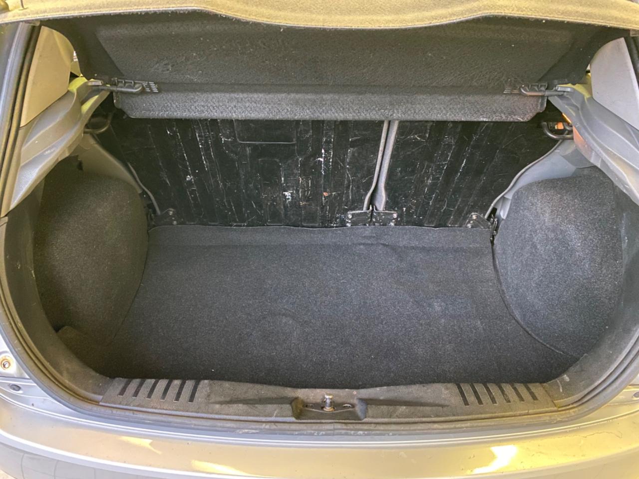 Ford Fiesta 1.4 16V 5p. Ghia