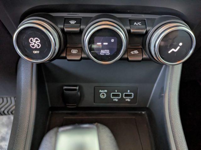 RENAULT Captur CapturE-Tech hybrid Black Tecnosense auto.