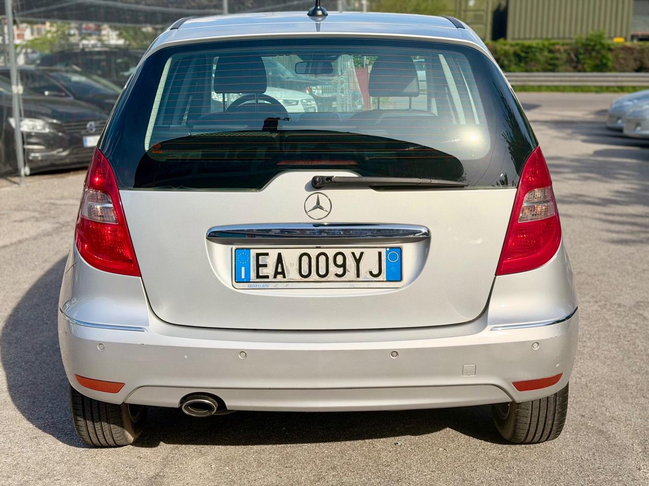 MERCEDES CLASSE A180 2010 cambio automatico ok neopatentati ! ! !