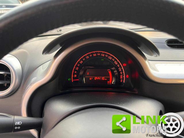 RENAULT Twingo SCe EDC Intens