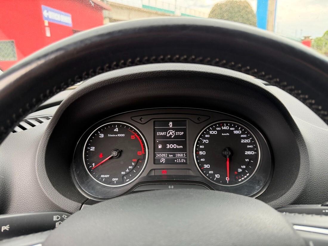 Audi A3 SPB 1.6 TDI ultra Attraction