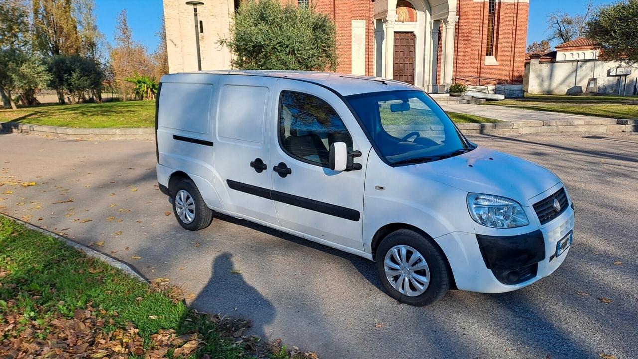 Fiat Doblò LUNGO MAXI -