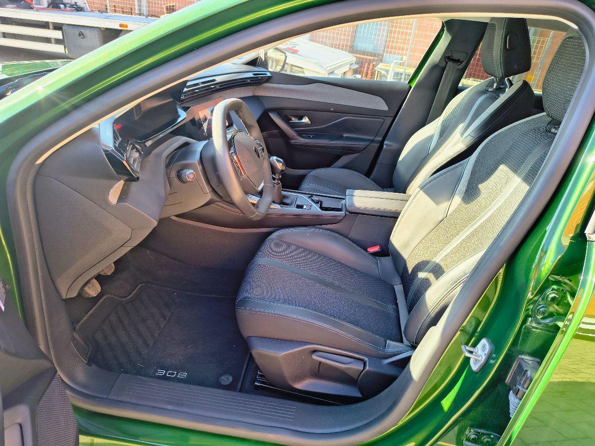 PEUGEOT - 308
