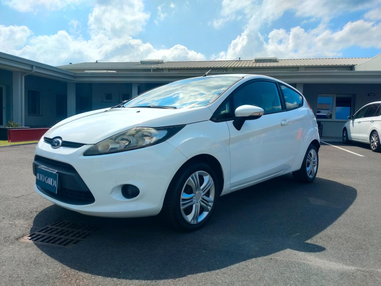 Ford Fiesta Fiesta+ 1.4 TDCi 70CV 3 porte EURO 5 NEOPATENTATI
