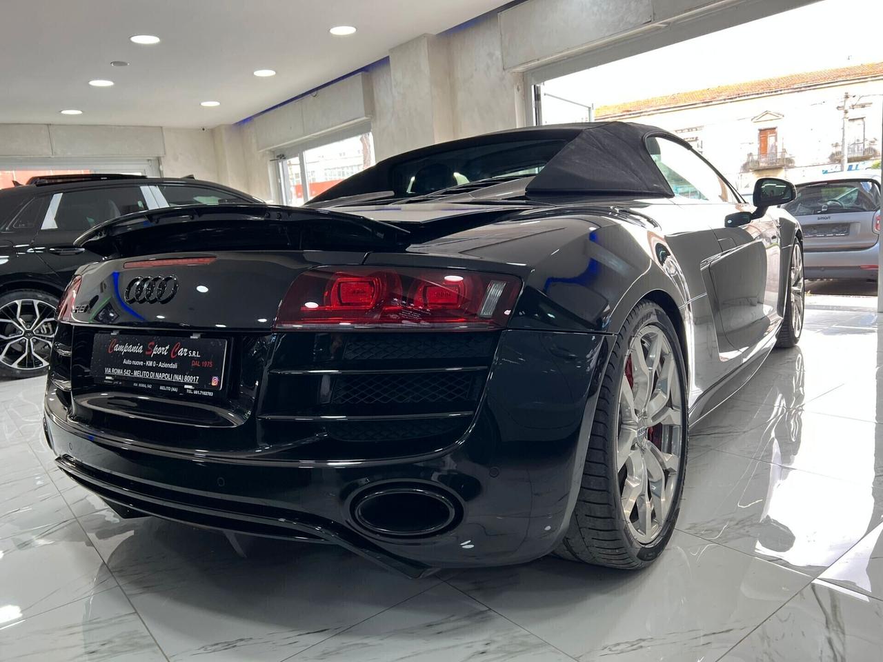 NUOVA AUDI R8 5.2 V10 FSI 525CV QUATTRO R-TRONIC CABRIO IDENTITY BLACK
