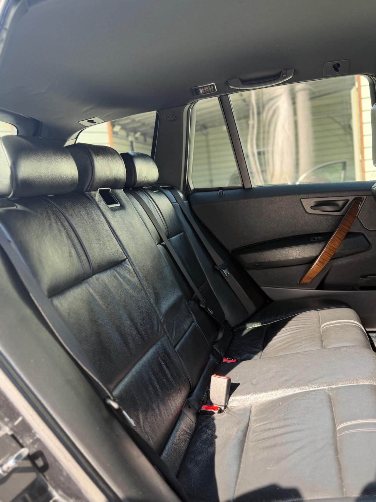 Bmw X3 3.0d cat Futura