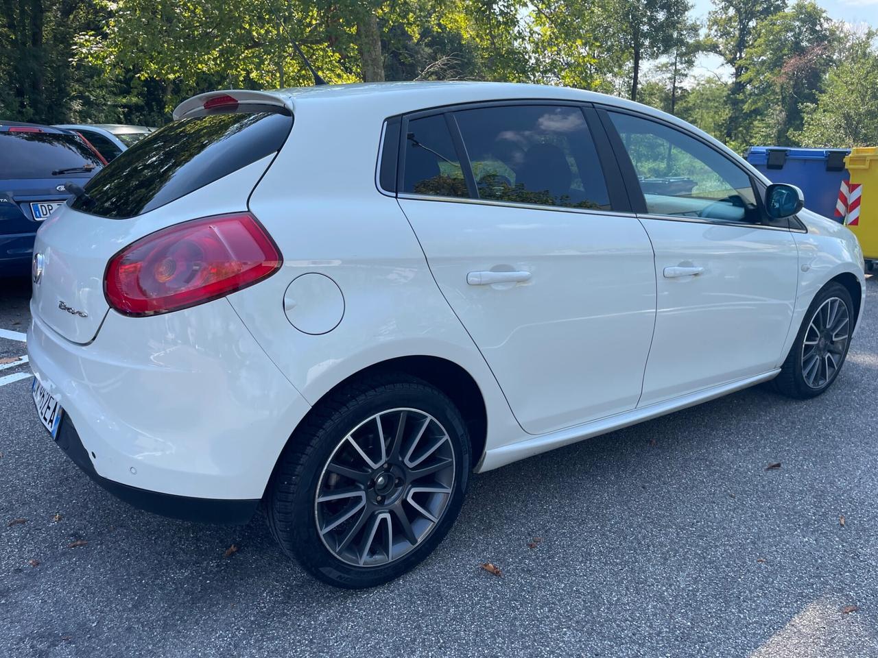 Fiat Bravo 1.6 MJT 120 CV*Automatik*Cerchi*Neopatentati*