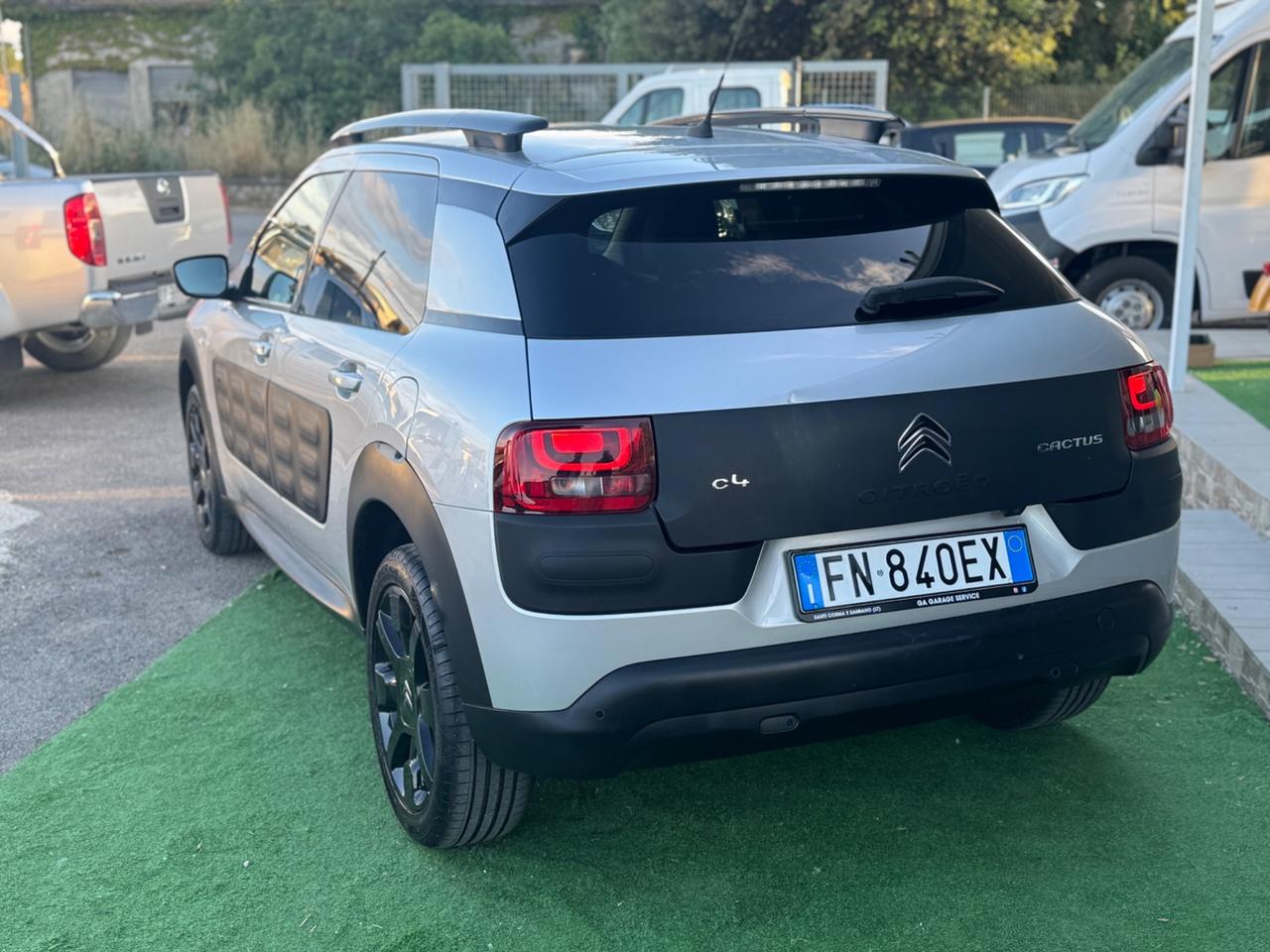 Citroen C4 Cactus BlueHDi 100 Shine PERFETTA