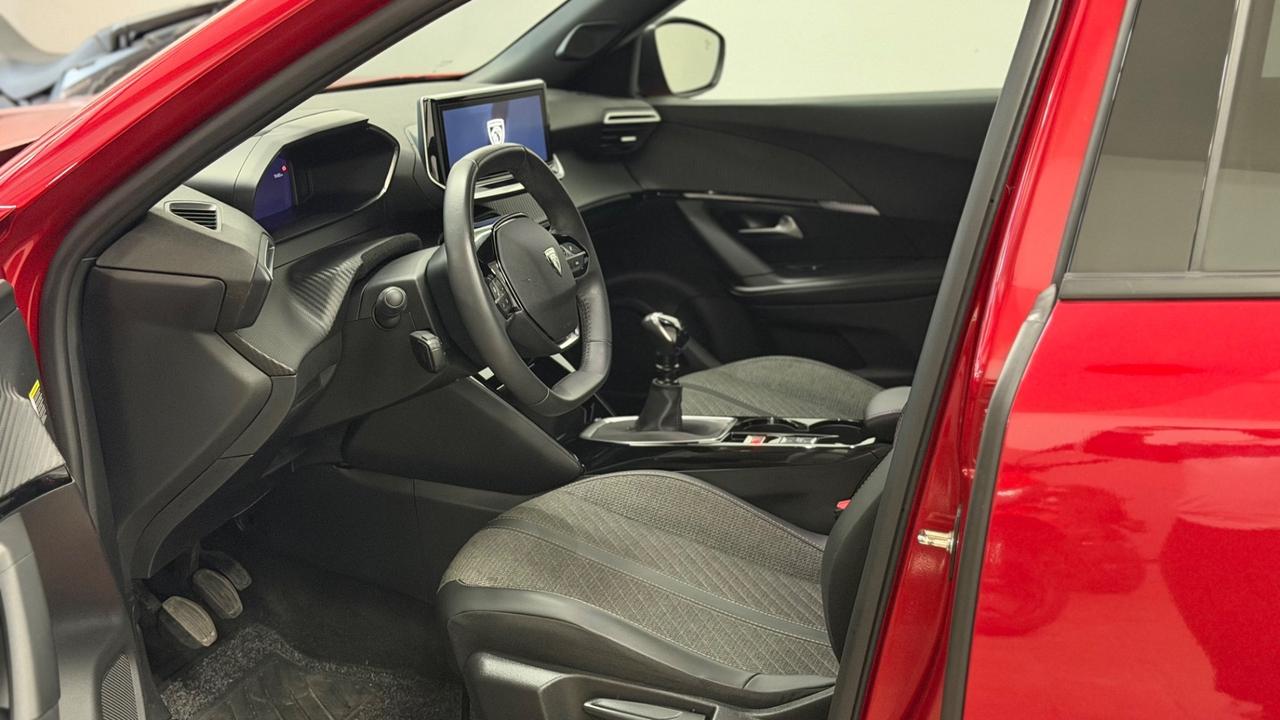 Peugeot 2008 1.2 benz 101cv ALLURE