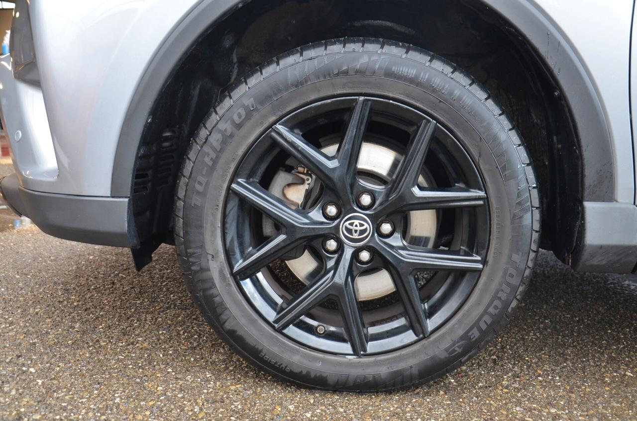 Toyota RAV 4 2.5 Hybrid 2WD Style