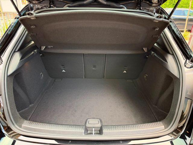 MERCEDES-BENZ A 200 Premium Automatic