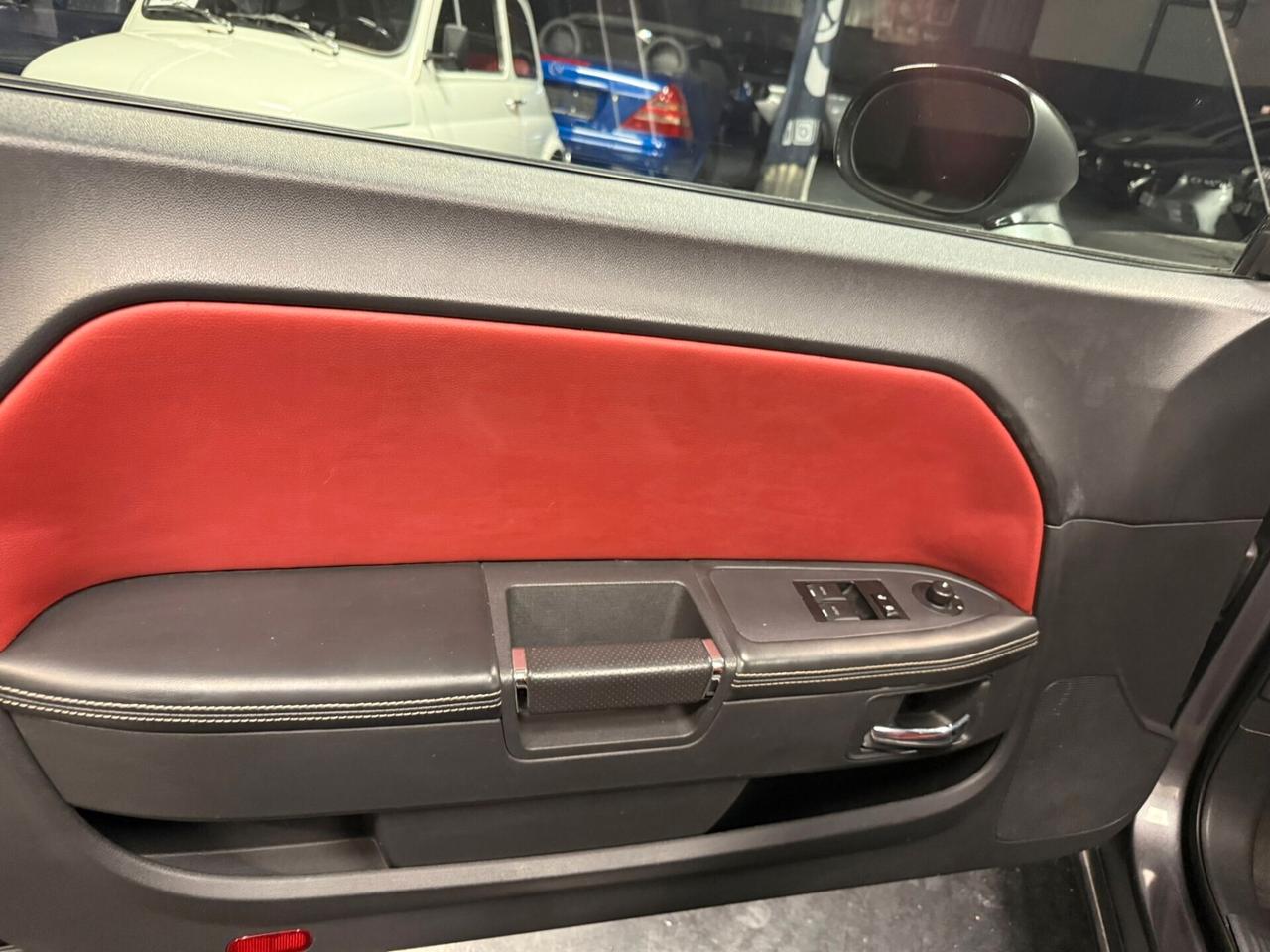 Dodge Challenger Srt