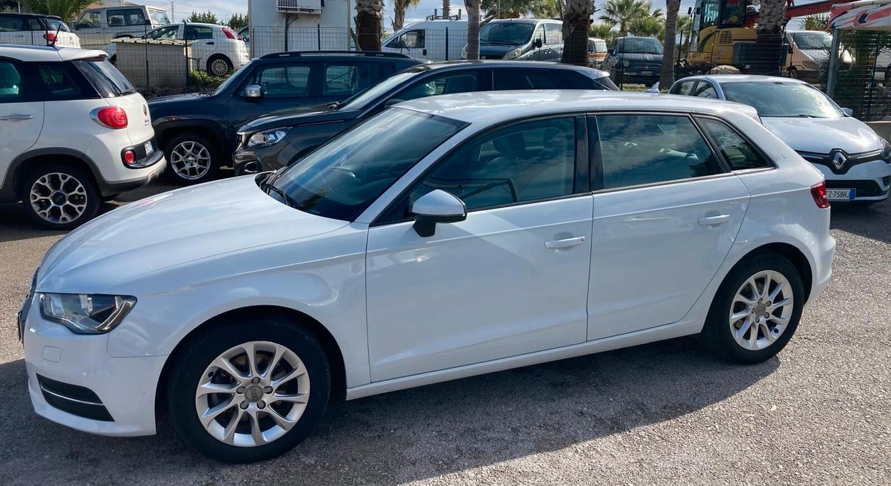 Audi A3 SPB 1.6 TDI ultra Attraction