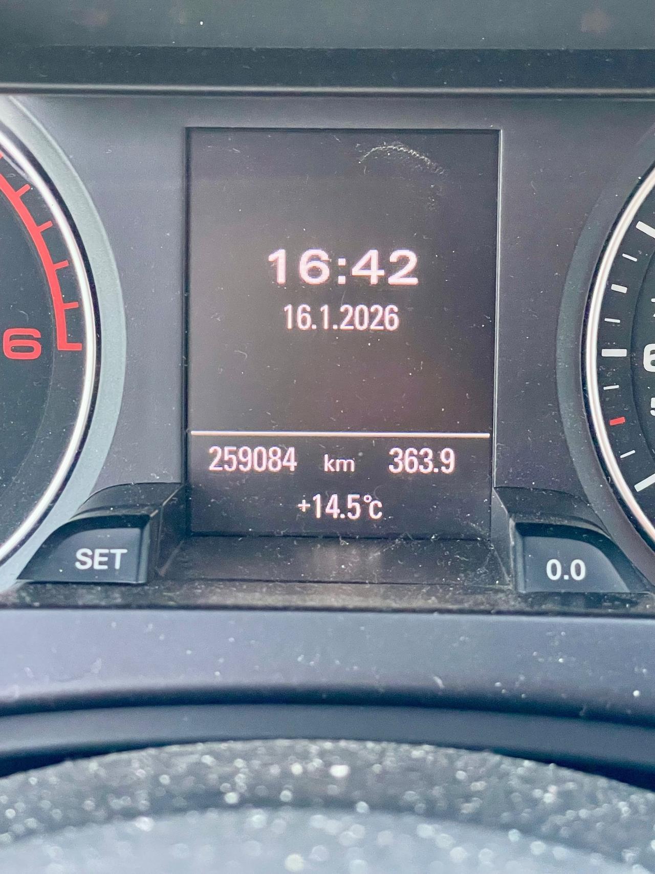 Audi A4 Avant 3.0 TDI clean diesel quattro tiptronic Advanced