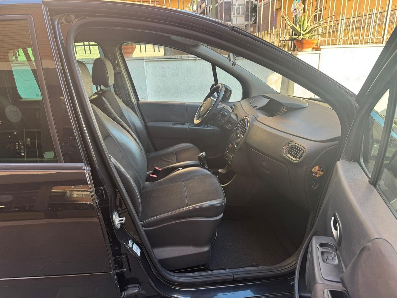 RENAULT Grand Modus 1.2 16V TCE Live UNIPRO